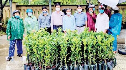 Đồng hành với nông dân vượt đại dịch COVID-19