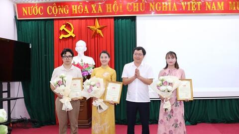 Công bố nhãn hiệu chứng nhận "Sen Hoa Lư - Ninh Bình"