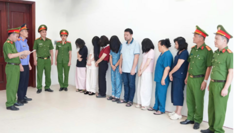 Nghệ An: Khởi tố 10 bị can núp bóng phòng khám, 'vẽ bệnh' ép khách hàng