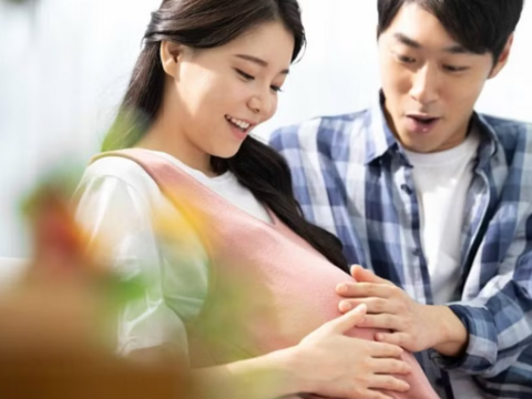 5 cách trò chuyện với thai nhi mang lại lợi ích bất ngờ