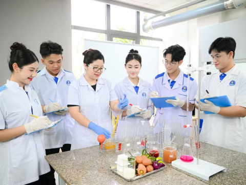Trường Đại học Văn Hiến công bố điểm chuẩn trúng tuyển