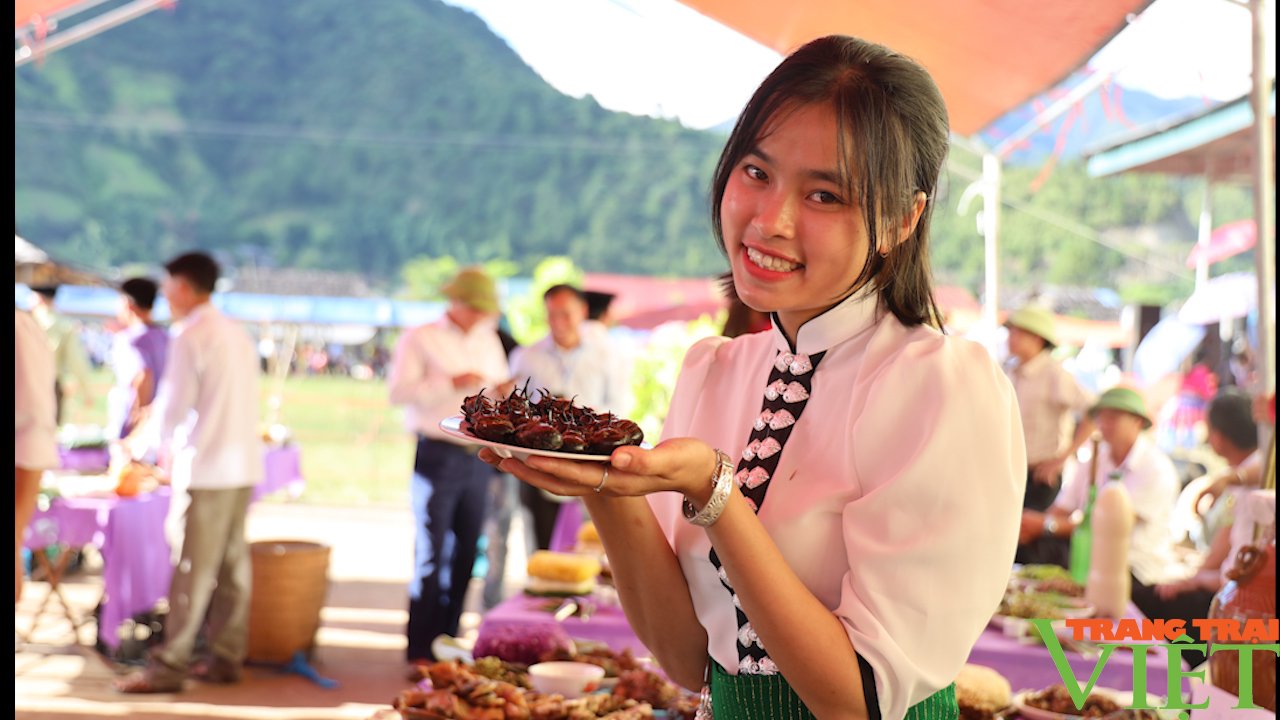 Tháng 9 về "miền quê cổ tích" trải nghiệm Lễ hội mừng cơm mới - Ảnh 6. Tháng 9 về "miền quê cổ tích" trải nghiệm Lễ hội mừng cơm mới - Ảnh 6.