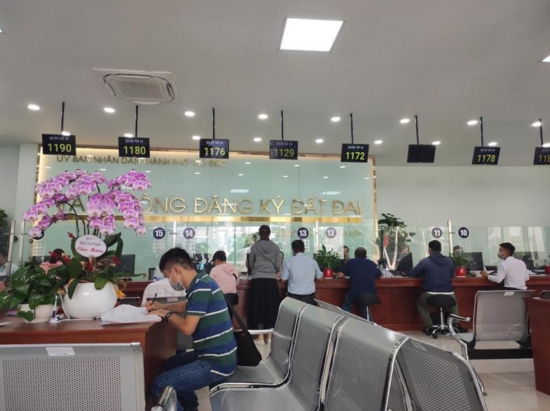 Sở Tài nguyên và Môi trường TP Hồ Chí Minh ra văn bản chấn chỉnh việc kiểm tra hiện trạng nhà ở, công trình xây dựng khi giải quyết thủ tục đăng ký biến động về đất đai Sở Tài nguyên và Môi trường TP Hồ Chí Minh ra văn bản chấn chỉnh việc kiểm tra hiện trạng nhà ở, công trình xây dựng khi giải quyết thủ tục đăng ký biến động về đất đai