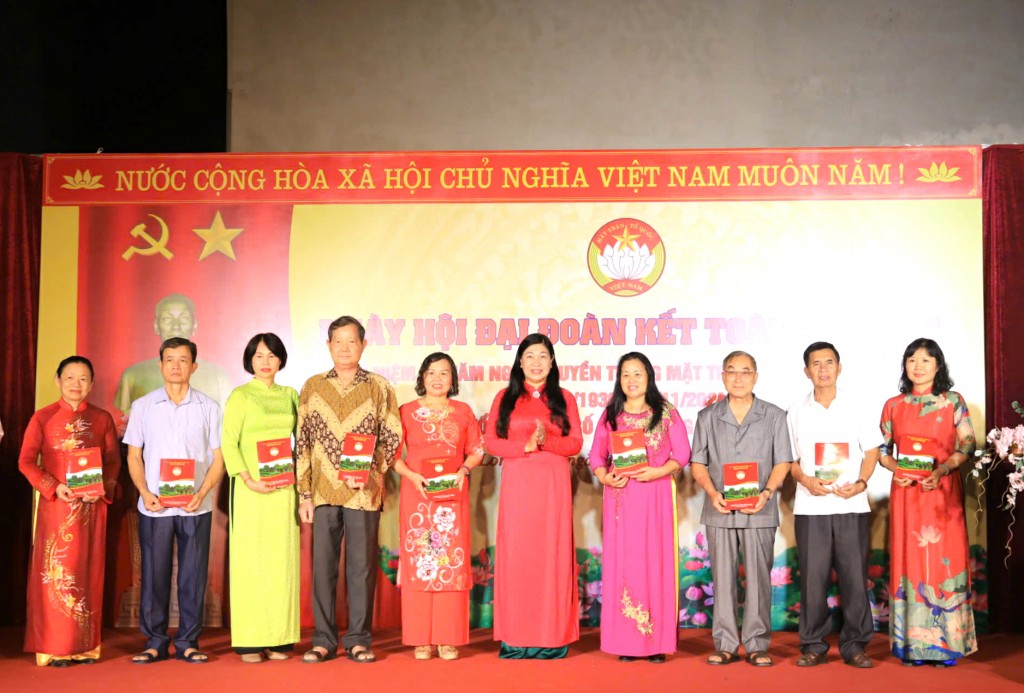 Dấu ấn an sinh xã hội có sự đóng góp tích cực của Nhân dân Dấu ấn an sinh xã hội có sự đóng góp tích cực của Nhân dân