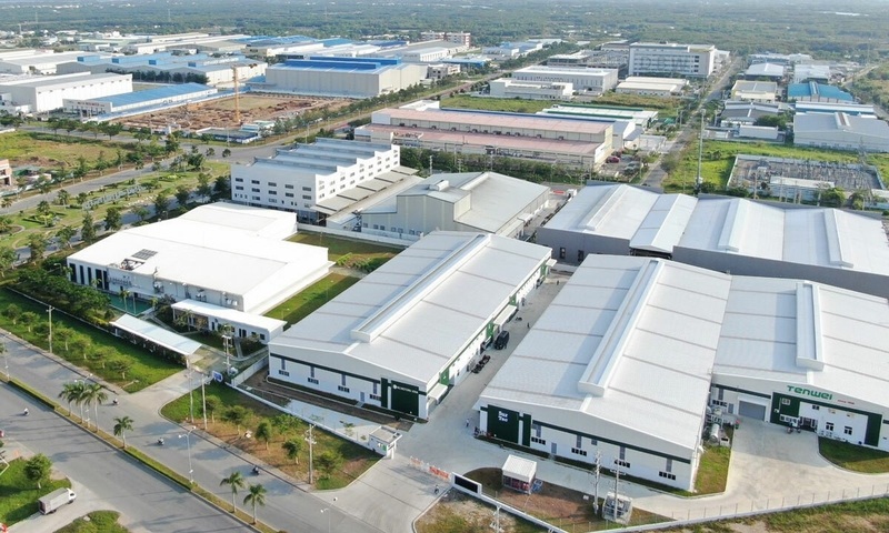 Trước yêu cầu ngày càng khắt khe từ thị trường quốc tế, doanh nghiệp Việt buộc phải chuyển đổi xanh để nâng cao sức cạnh tranh. Ảnh minh họa