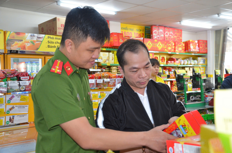 Lực lượng chức năng tỉnh Quảng Ngãi đang tăng cường công tác kiểm tra, kiểm soát ngay từ nguồn cung. Ảnh: N.Đ