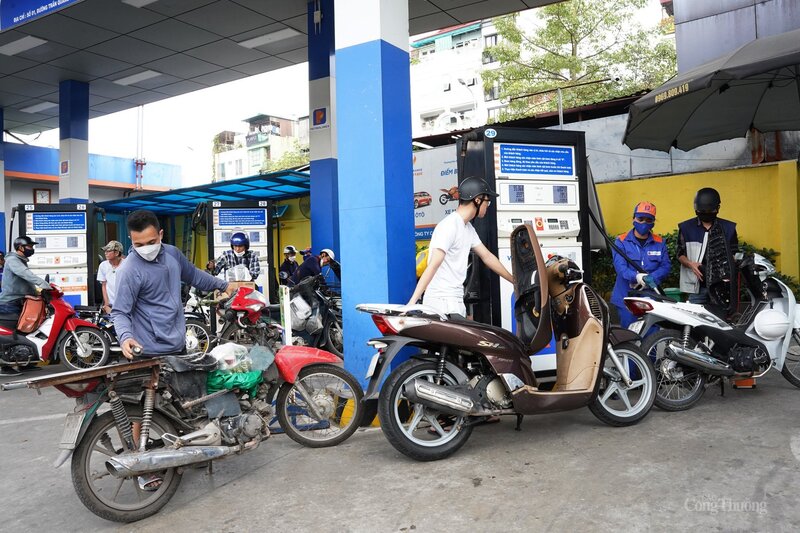 Nguồn xăng dầu trong nước hiện nay vẫn được đảm bảo (Ảnh: Cấn Dũng)