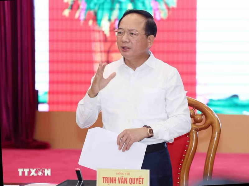 Đồng chí Trịnh Văn Quyết, Ủy viên Bộ Chính trị, Bí thư Trung ương Đảng, Trưởng Ban Tuyên giáo và Dân vận Trung ương phát biểu chỉ đạo buổi làm việc. Ảnh: Phương Hoa/TTXVN