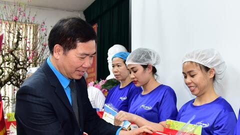Tập trung nguồn lực để chăm lo Tết cho đoàn viên, người lao động