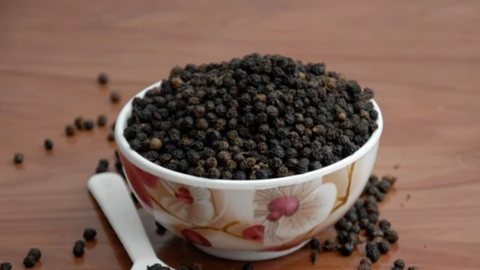 Giá tiêu tăng "khủng", gần chạm mốc 150.000 đồng/kg
