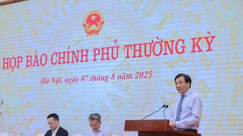 Xuất nhập khẩu tăng mạnh, PMI vượt mốc 50 điểm