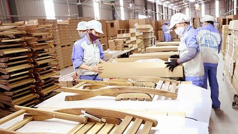 Xuất khẩu gỗ hướng tới 25 tỷ USD vào 2030 nhờ FTA và rừng bền vững