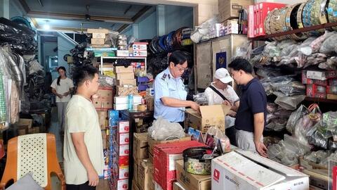 Đồng Nai: Khởi tố 53 vụ án liên quan đến buôn lậu, hàng giả và gian lận thương mại