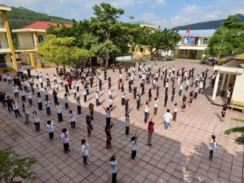 Quảng Ninh miễn phí sách giáo khoa cho học sinh