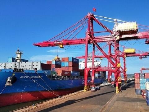 Xuất khẩu của Việt Nam sang Singapore tăng hơn 184% trong tháng 5