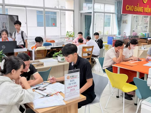 Trường bứt tốc vượt chỉ tiêu, nơi vẫn chờ thí sinh