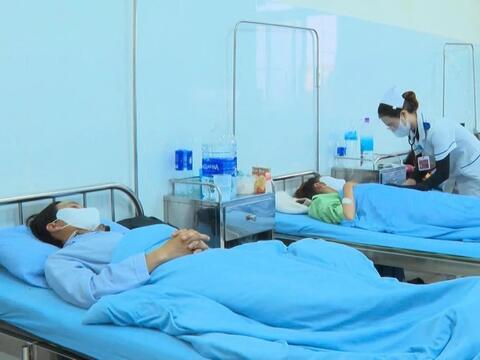Khẩn trương điều tra, xử lý vụ 84 người nghi ngộ độc bánh mì tại Lâm Đồng