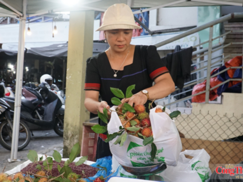 Đà Nẵng thúc đẩy thương mại xanh từ phiên chợ hạn chế túi nilon