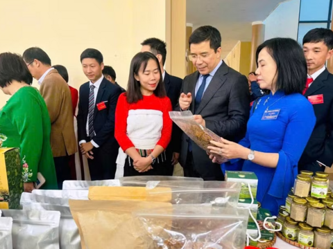 Chuyển đổi số ở vùng cao xứ Thanh: Người dân vùng biên bước vào đời sống số