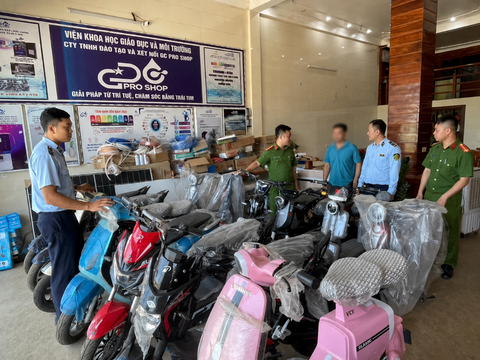Nghệ An: Xử phạt một hộ kinh doanh phụ tùng xe máy giả mạo nhãn hiệu