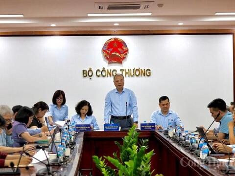 Bộ Công Thương tìm giải pháp kiểm soát nhập siêu, thúc đẩy xuất khẩu