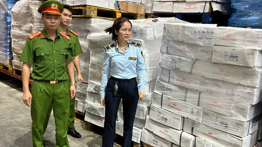 Hà Nội: Tiêu hủy 15 tấn xương lợn quá hạn của Thực phẩm Quỳnh Hương