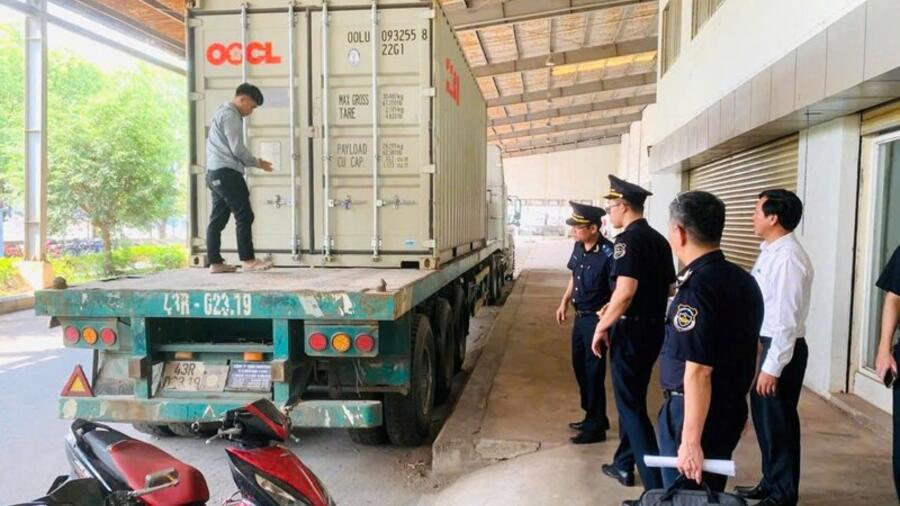 Thu giữ 325.000 bao thuốc lá điếu ESSE Change có dấu hiệu giả mạo nhãn hiệu