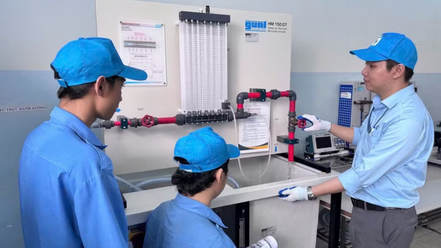 Đề xuất chính sách hỗ trợ người học, giảng viên ngành, lĩnh vực trọng điểm