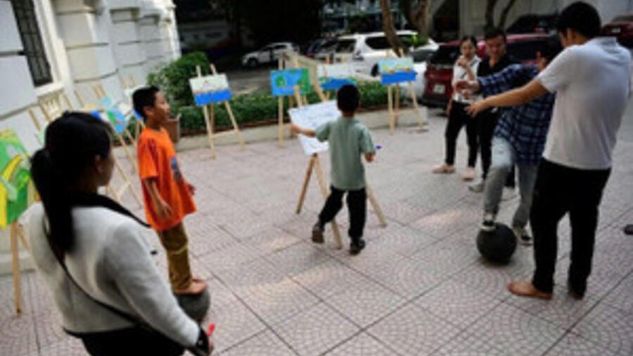 Sức khỏe tâm thần trẻ em: Đừng để con đơn độc trong khủng hoảng