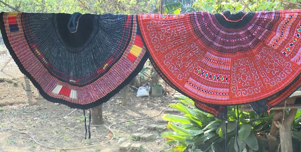 Làng “nguyên thủy” giữa núi rừng Tây Bắc - Ảnh 7. Làng “nguyên thủy” giữa núi rừng Tây Bắc - Ảnh 7.