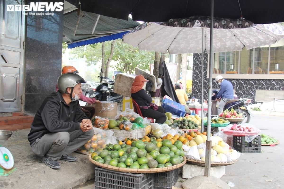Cùng với chanh, sả, giá cam quýt tăng từng ngày theo diễn biến dịch Covid-19 - Ảnh 2. Cùng với chanh, sả, giá cam quýt tăng từng ngày theo diễn biến dịch Covid-19 - Ảnh 2.