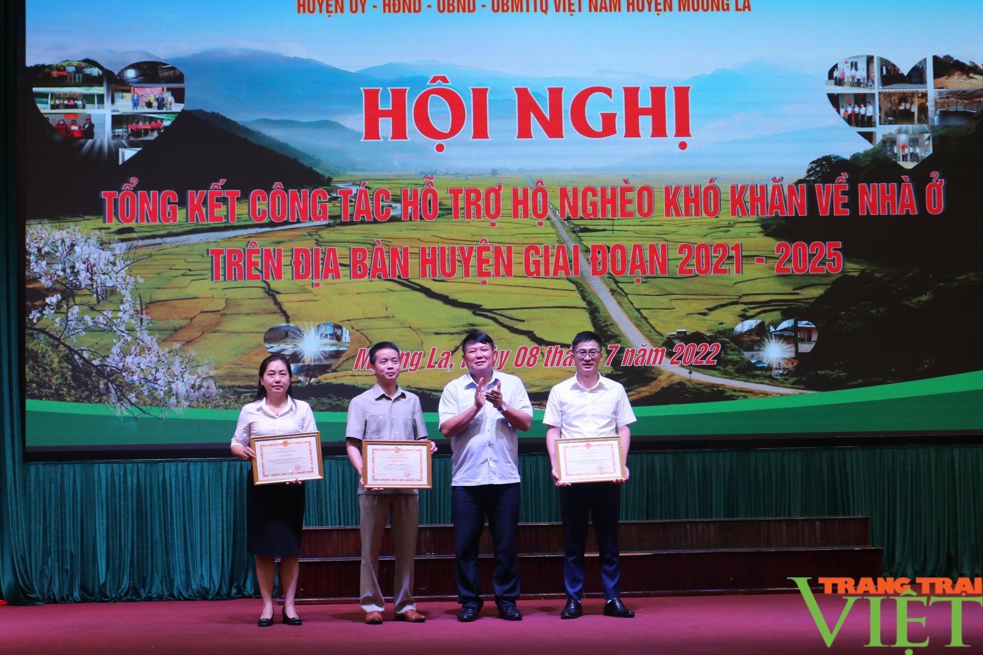 Mường La: Hoàn thành việc hỗ trợ hộ nghèo khó khăn về nhà ở trước 3 năm so với kế hoạch - Ảnh 8. Mường La: Hoàn thành việc hỗ trợ hộ nghèo khó khăn về nhà ở trước 3 năm so với kế hoạch - Ảnh 8.