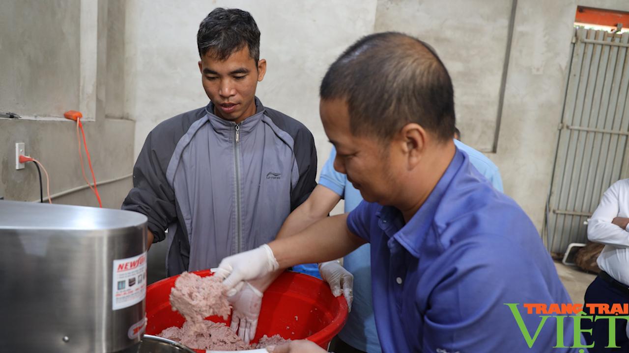 Nông dân phát triển nông nghiệp công nghệ cao - Ảnh 8. Nông dân phát triển nông nghiệp công nghệ cao - Ảnh 8.