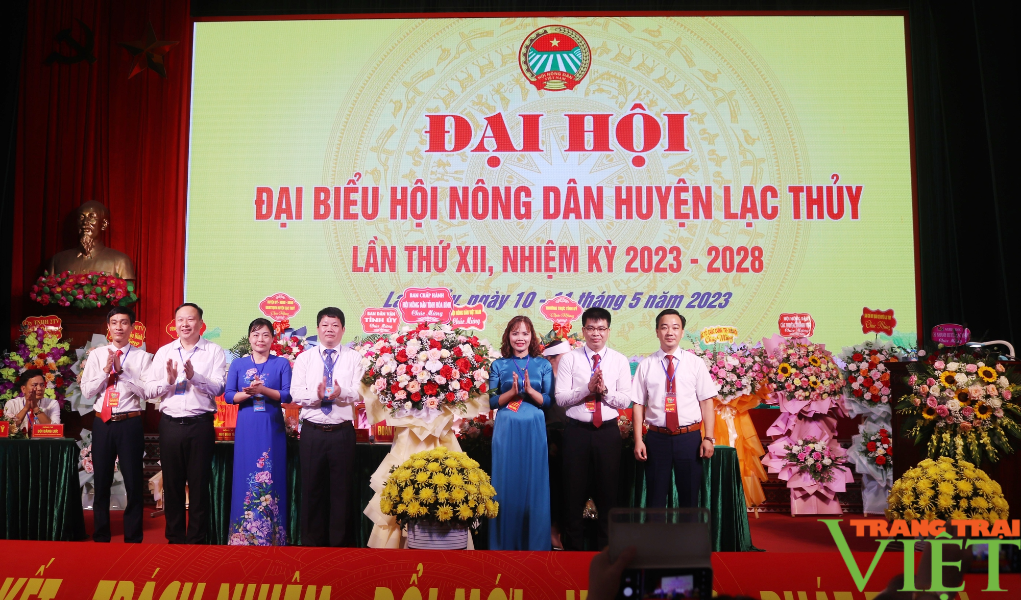 Đại hội điểm Hội Nông dân huyện Lạc Thuỷ: 17.284 hộ đạt hộ SXKD giỏi các cấp - Ảnh 2. Đại hội điểm Hội Nông dân huyện Lạc Thuỷ: 17.284 hộ đạt hộ SXKD giỏi các cấp - Ảnh 2.