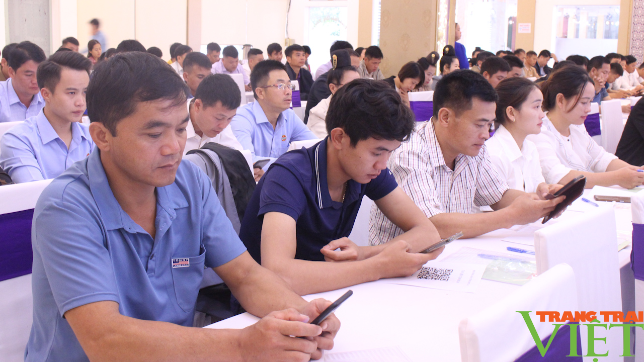 Hội Nông dân Sơn La: Nâng cao kiến thức chuyển đổi số cho hội viên. - Ảnh 7. Hội Nông dân Sơn La: Nâng cao kiến thức chuyển đổi số cho hội viên. - Ảnh 7.