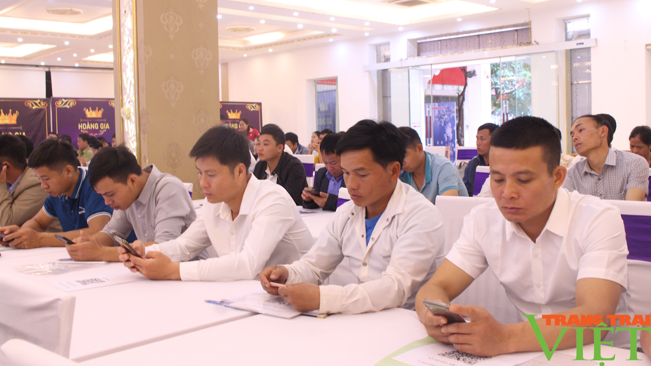 Hội Nông dân Sơn La: Nâng cao kiến thức chuyển đổi số cho hội viên. - Ảnh 6. Hội Nông dân Sơn La: Nâng cao kiến thức chuyển đổi số cho hội viên. - Ảnh 6.