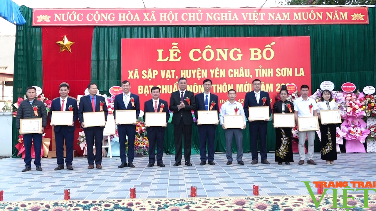 Sặp Vạt đạt chuẩn nông thôn mới - Ảnh 7. Sặp Vạt đạt chuẩn nông thôn mới - Ảnh 7.