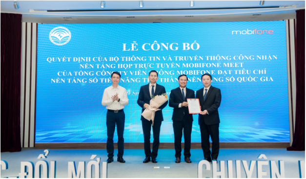 Cuối tháng 11/2023, Bộ Thông tin và Truyền thông ra quyết định công bố MobiFone MEET trở thành một trong hai nền tảng của nhà mạng này trở thành nền tảng số quốc gia tiềm năng. Cuối tháng 11/2023, Bộ Thông tin và Truyền thông ra quyết định công bố MobiFone MEET trở thành một trong hai nền tảng của nhà mạng này trở thành nền tảng số quốc gia tiềm năng.