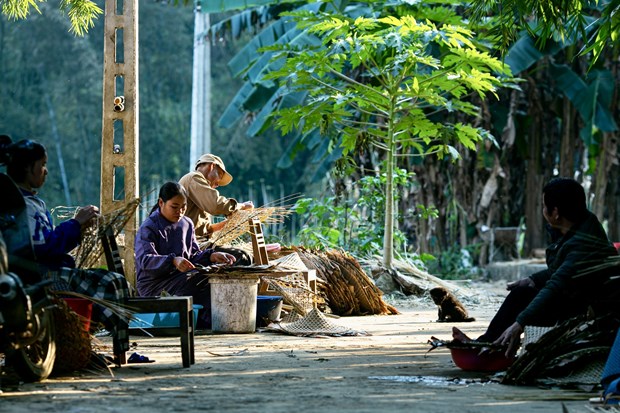 Cao Bang bao ton va phat huy lang nghe truyen thong hinh anh 2