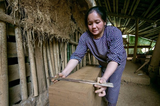 Cao Bang bao ton va phat huy lang nghe truyen thong hinh anh 5