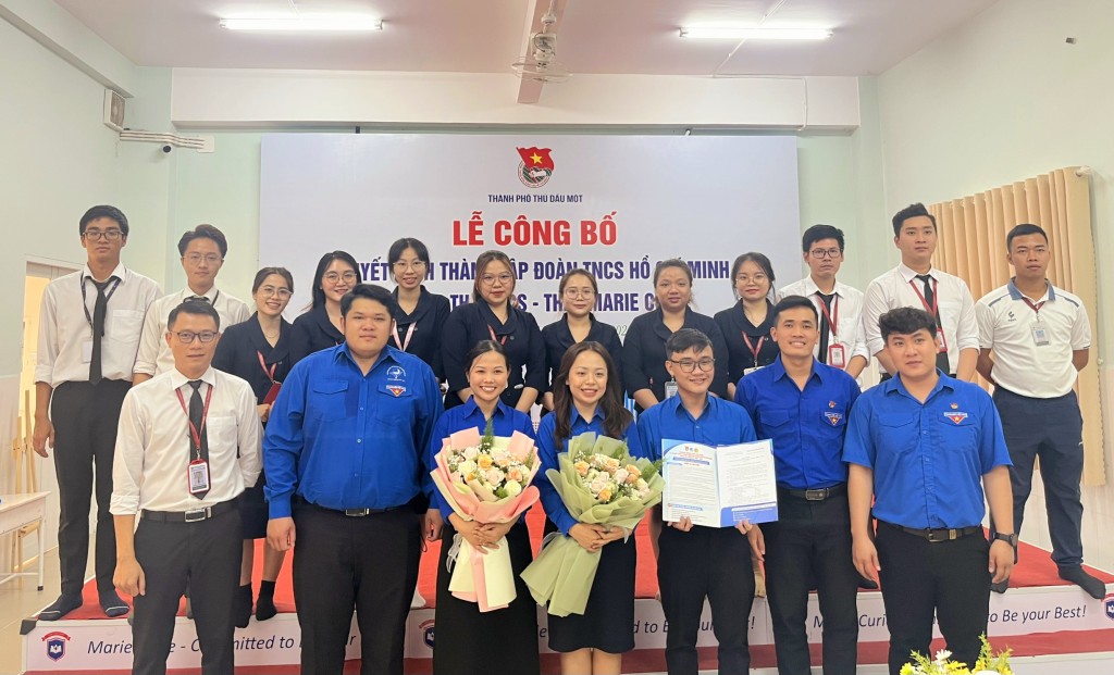 Công bố quyết định thành lập Đoàn trường TH-THCS-THPT Marie Curie Công bố quyết định thành lập Đoàn trường TH-THCS-THPT Marie Curie
