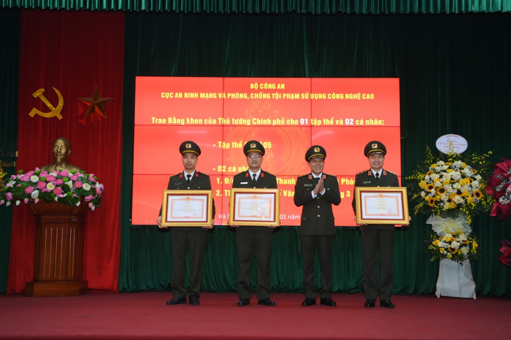“Khắc tinh” của tội phạm trên không gian mạng “Khắc tinh” của tội phạm trên không gian mạng