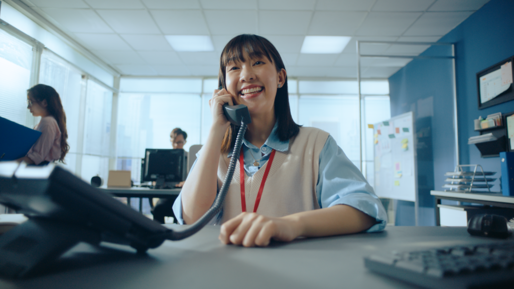“Tết Ấm App” tôn vinh sự chăm chỉ của những người lao động trong suốt một năm qua.( hình cắt từ MV) “Tết Ấm App” tôn vinh sự chăm chỉ của những người lao động trong suốt một năm qua.( hình cắt từ MV)