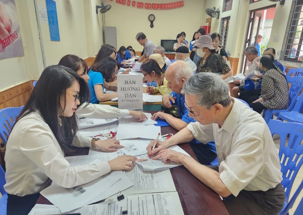 Tạo cơ sở pháp lý giúp người dân tham gia BHXH thuận lợi Tạo cơ sở pháp lý giúp người dân tham gia BHXH thuận lợi