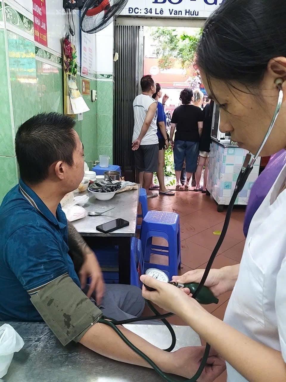 Những suất ăn ấm áp tình người cho các bệnh nhân trong cơn bão Những suất ăn ấm áp tình người cho các bệnh nhân trong cơn bão