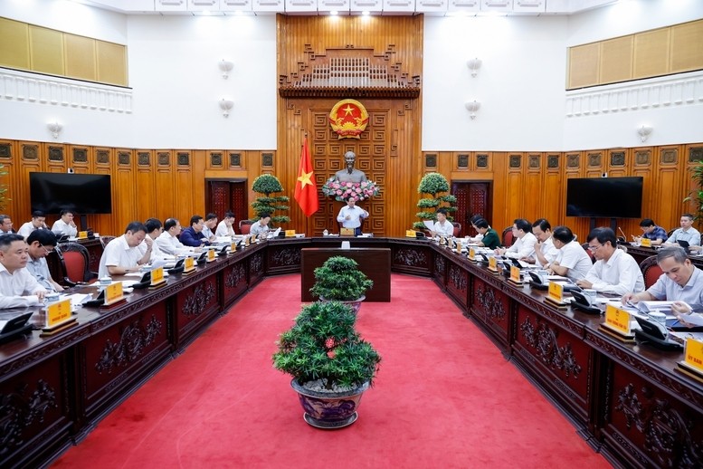 Từ định hướng của Thủ tướng Chính phủ tại cuộc họp Thường trực Chính phủ ngày 20/8, có thể thấy chính sách tăng thuế cần hài hòa lợi ích giữa doanh nghiệp, người dân và Nhà nước Từ định hướng của Thủ tướng Chính phủ tại cuộc họp Thường trực Chính phủ ngày 20/8, có thể thấy chính sách tăng thuế cần hài hòa lợi ích giữa doanh nghiệp, người dân và Nhà nước