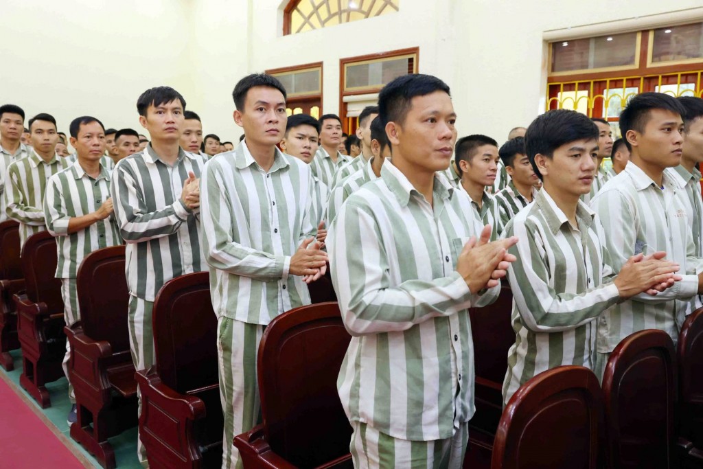 Tạo điều kiện thuận lợi để người được đặc xá nhanh chóng tái hòa nhập cộng đồng Tạo điều kiện thuận lợi để người được đặc xá nhanh chóng tái hòa nhập cộng đồng