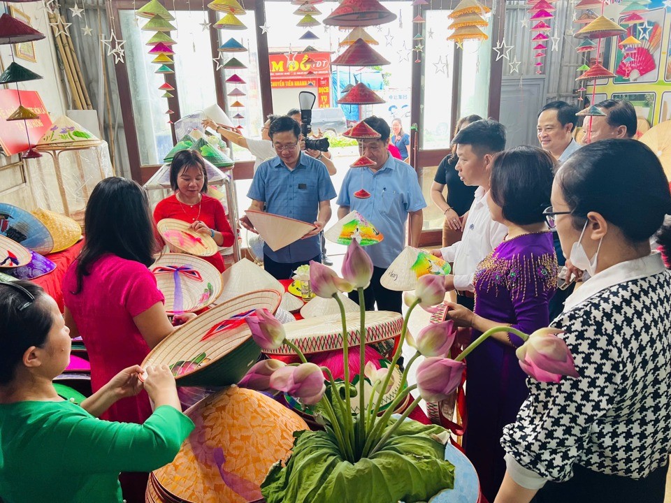 Huyện Thanh Oai phấn đấu “về đích” Nông thôn mới nâng cao Huyện Thanh Oai phấn đấu “về đích” Nông thôn mới nâng cao
