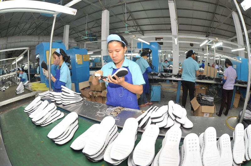 Da giày là một trong những mặt hàng xuất khẩu chủ lực (Ảnh: Cấn Dũng)