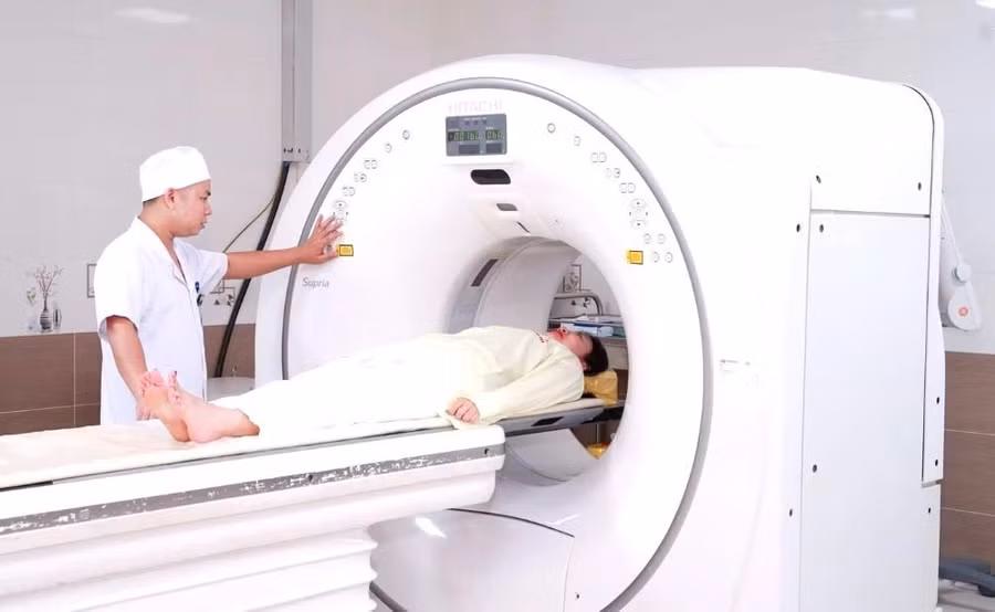 Trung tâm Y tế khu vực Hạ Hòa đã trang bị máy chụp CT Scanner đa lát cắt. may-chup-ct-scaner-hien-da.jpg